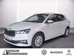 Moonweiß perleffekt Neu 2025 Skoda Fabia Essence Kleinwagen | 20.709 € (Fairer Preis)