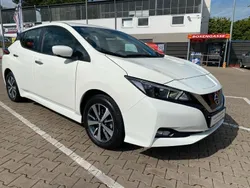 Weiß Gebraucht 2021 Nissan Leaf Acenta Kleinwagen | 14.290 € (Fairer Preis)
