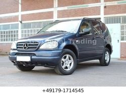 Aquamarinblaumetallic Gebraucht 1999 Mercedes ML320 SUV | 2.250 € (Superpreis)