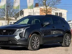 Grau Gebraucht 2021 Cadillac XT4 SUV | 23.480 € (Guter Preis)
