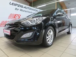 Schwarz Gebraucht 2014 Hyundai i30 Trend Limousine | 8.300 € (Fairer Preis)