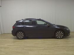 Schwarz Gebraucht 2022 VW Golf VIII Active Limousine | 21.280 € (Fairer Preis)