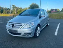 Silber Gebraucht 2010 Mercedes B180 Van / Kleinbus | 3.600 € (Fairer Preis)