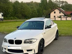 Weiß Gebraucht 2009 BMW 123 Coupé Sport Line Coupé | 12.999 € (Teuer)