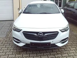 Weiß Gebraucht 2018 Opel Insignia Business Innovation Kombi | 11.500 € (Superpreis)