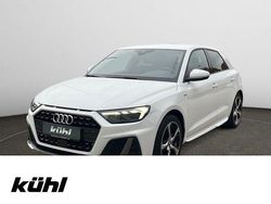Weiß Gebraucht 2020 Audi A1 Sportback S-Line Kleinwagen | 22.690 € (Teuer)