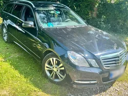 Schwarz Gebraucht 2011 Mercedes E220 Kombi | 5.900 € (Teuer)