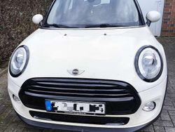 Weiß Gebraucht 2015 Mini Cooper Kleinwagen | 10.250 € (Fairer Preis)