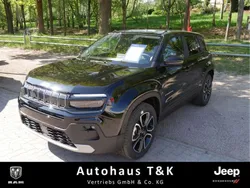 Schwarz Neu 2025 Jeep Avenger Summit SUV | 32.599 € (Teuer)