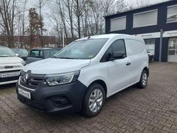 Weiss Gebraucht 2022 Renault Rapid Limousine | 23.990 € (Etwas zu teuer)