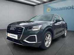 Grau Gebraucht 2023 Audi Q2 SUV | 27.749 € (Teuer)