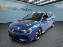 Blau Gebraucht 2025 VW Passat Kombi | 42.949 € (Guter Preis)