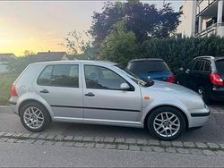 Silber Gebraucht 1998 VW Golf IV Comfortline Limousine | 1.399 € (Guter Preis)