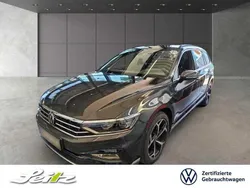 Grau Gebraucht 2022 VW Passat Business Kombi | 24.999 € (Fairer Preis)