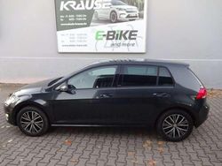 Carbon steel grey metallic Gebraucht 2016 VW Golf VII Allstar Kleinwagen | 14.450 € (Fairer Preis)