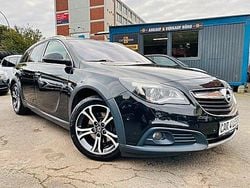 Schwarz Gebraucht 2015 Opel Insignia Country Tourer Kombi | 7.990 € (Fairer Preis)