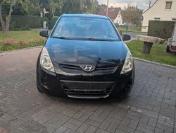 Schwarz Gebraucht 2009 Hyundai i20 Comfort Limousine | 3.200 € (Fairer Preis)