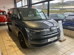 Grau Gebraucht 2024 VW T7 Edition Van | 68.990 €