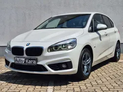 Mineralweiss metallic Gebraucht 2015 BMW 225 Sport Line Van / Kleinbus | 15.990 € (Fairer Preis)