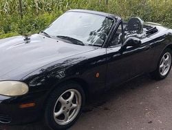 Schwarz Gebraucht 2003 Mazda MX5 Cabrio | 3.500 €
