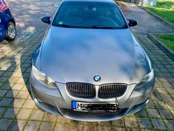 Grau Gebraucht 2007 BMW 325 Cabriolet M Sport Cabrio | 8.999 € (Etwas zu teuer)