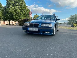 Blau Gebraucht 1999 BMW 318 M Sport Kombi | 2.950 € (Fairer Preis)