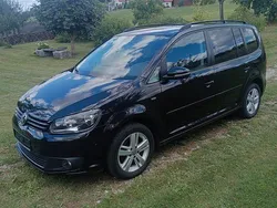 Schwarz Gebraucht 2011 VW Touran Match Van / Kleinbus | 8.299 € (Teuer)