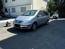 Silber Gebraucht 2004 VW Sharan Edition Van / Kleinbus | 1.499 € (Fairer Preis)