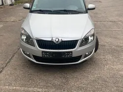 Silber Gebraucht 2012 Skoda Roomster Kombi | 8.350 €