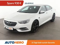 Weiß Gebraucht 2017 Opel Insignia Innovation Limousine | 19.960 € (Fairer Preis)