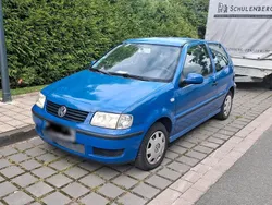 Blau Gebraucht 2001 VW Polo Kleinwagen | 650 € (Guter Preis)