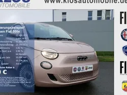 Rot Gebraucht 2022 Fiat 500e Icon Limousine | 23.490 € (Teuer)