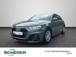 Chronosgrau metallic (metallic) Gebraucht 2024 Audi A1 Sportback Comfort Kleinwagen | 23.410 € (Guter Preis)