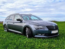 Grau Gebraucht 2018 Skoda Superb SportLine Kombi | 24.950 € (Etwas zu teuer)