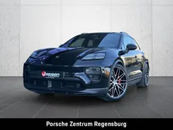 Tiefschwarzmetallic Gebraucht 2024 Porsche Macan SUV | 99.900 € (Superpreis)