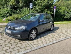Blau Gebraucht 2009 VW Golf VI Kleinwagen | 6.000 € (Teuer)