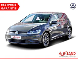 Grau Gebraucht 2017 VW Golf VII Sound Limousine | 17.990 € (Etwas zu teuer)