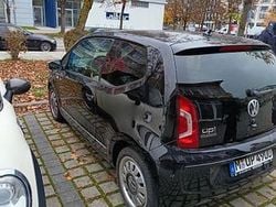 Schwarz Gebraucht 2011 VW up! high up! Kleinwagen | 5.100 € (Guter Preis)