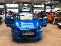 Blau Gebraucht 2022 Peugeot e-208 Active Kleinwagen | 19.940 € (Teuer)