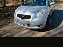 Silber Gebraucht 2007 Toyota Yaris Kleinwagen | 2.900 € (Guter Preis)