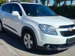Weiß Gebraucht 2012 Chevrolet Orlando LTZ Van / Kleinbus | 5.199 € (Etwas zu teuer)