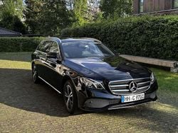 Schwarz Gebraucht 2020 Mercedes E220 Kombi | 31.500 € (Fairer Preis)