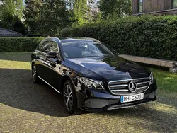 Schwarz Gebraucht 2020 Mercedes E220 Kombi | 31.500 € (Fairer Preis)