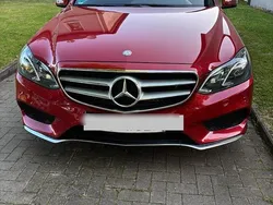 Rot Gebraucht 2015 Mercedes E400 AMG Kombi | 11.800 €