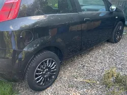 Schwarz Gebraucht 2009 Fiat Punto Kleinwagen | 1.500 € (Fairer Preis)