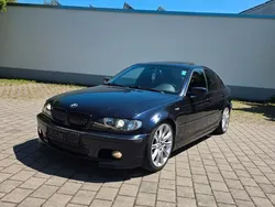 Blau Gebraucht 2005 BMW 320 M Sport Limousine | 4.600 € (Fairer Preis)