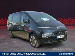 Abyss black Gebraucht 2024 Hyundai Staria Trend Van | 47.999 € (Guter Preis)