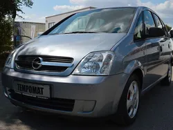 Silber Gebraucht 2005 Opel Meriva Basis Van / Kleinbus | 2.490 € (Fairer Preis)