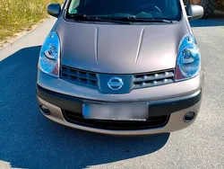 Braun Gebraucht 2006 Nissan Note Van / Kleinbus | 2.990 € (Etwas zu teuer)