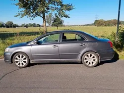 Grau Gebraucht 2008 Toyota Avensis Limousine | 2.600 € (Superpreis)